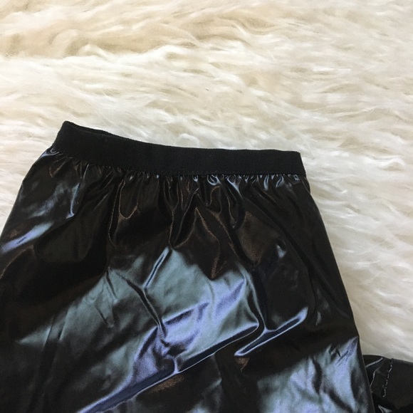 JoyLab | Black Metallic Windbreaker Poncho - Picture 6 of 8